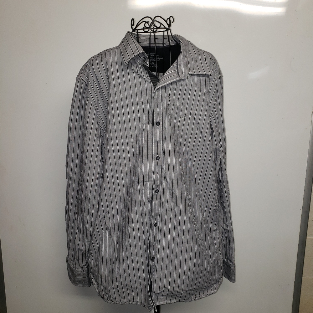 American Eagle Vintage Fit Long Sleeve Button Down